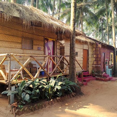 Dunes Holiday Village Мандрем Экстерьер фото